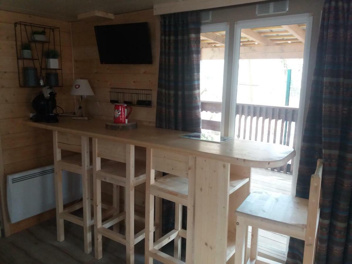 Gite Mobile Home Reamenage A Ugine Entre Albertville Et Annecy Exterior foto